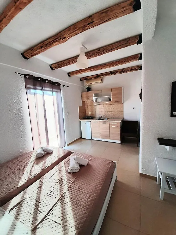 Mariza Apartments -studios Hanioti 0*,  Grecia