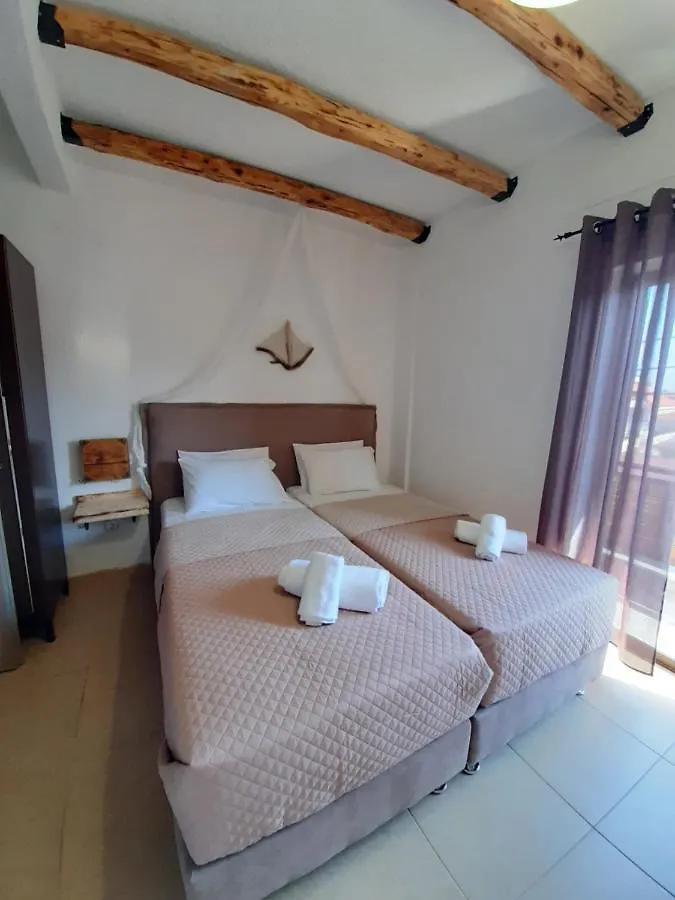 Mariza Apartments -studios Hanioti
