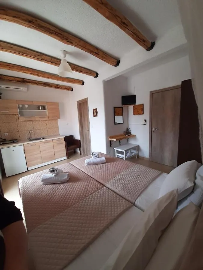 Mariza Apartments -studios Hanioti 0*,  Grecia