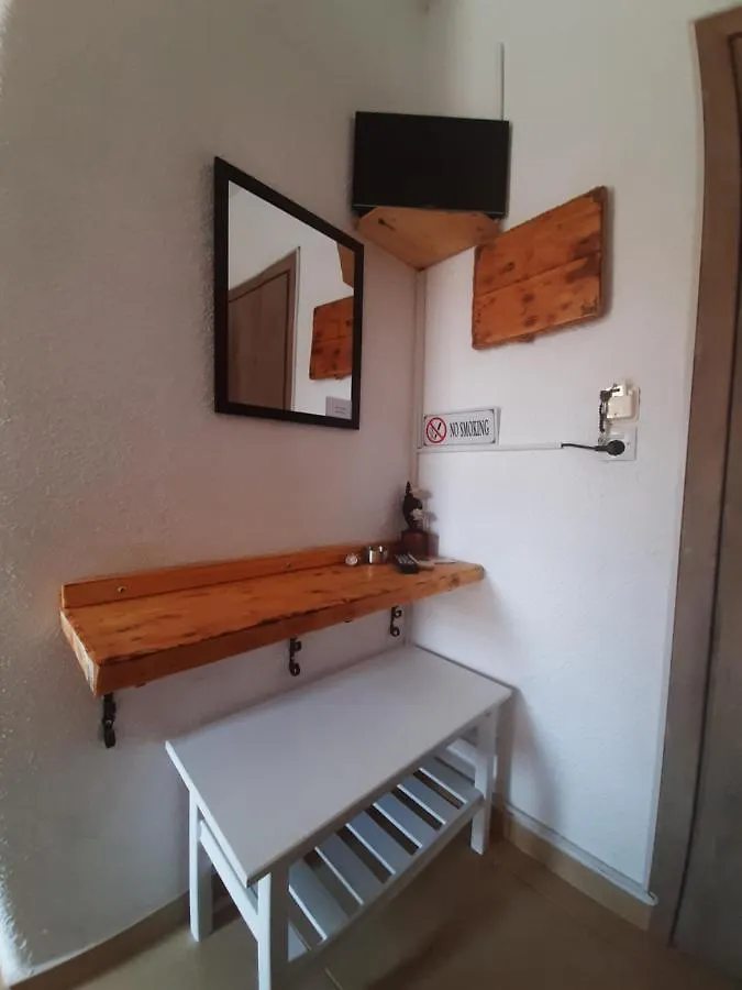 Mariza Apartments -Studios Hanioti