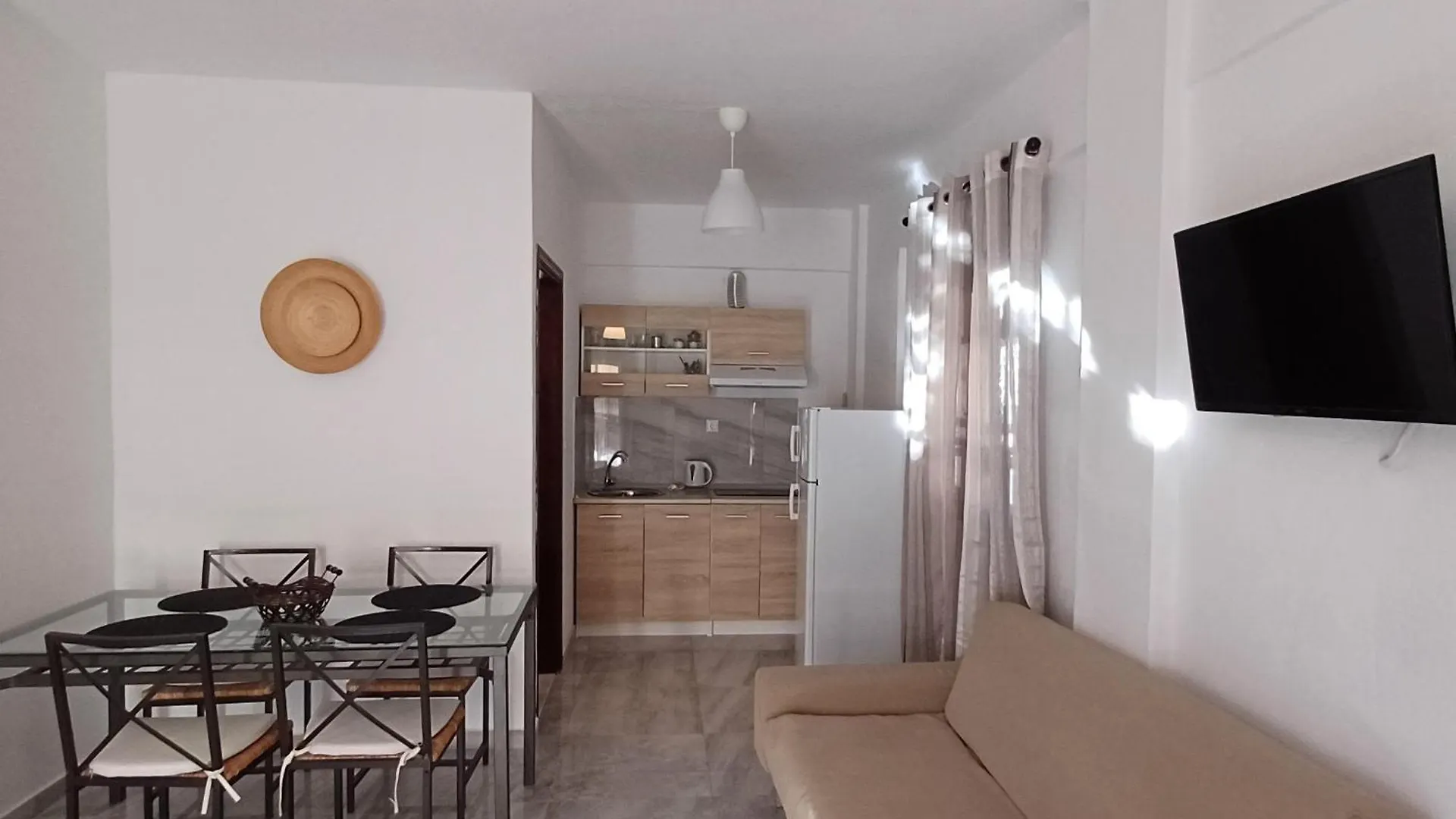 Mariza Apartments -Studios contacts
