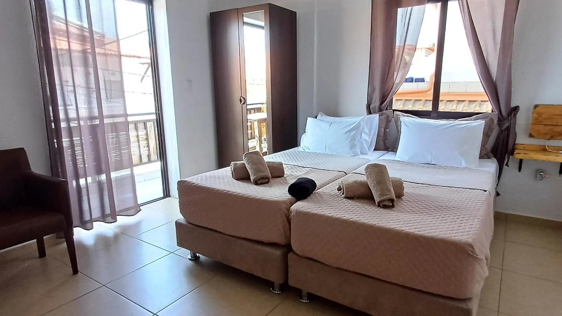 Mariza Apartments -Studios Hanioti 0*,  Greece